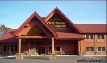 Pine Peaks Lodge & Suites Cross Lake Zewnętrze zdjęcie